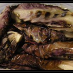 Radicchio rosso alla piastra con infusione di olio evo e salsa di soia Radicchio rosso alla piastra con infusione di olio evo e salsa di soia