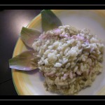 Risotto con julienne di carciofi freschi