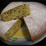 Torta alla granella di amaretto ed uva passa