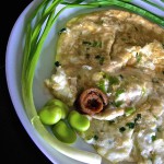 Frittata di albumi con germogli di cipolla e fave fresche