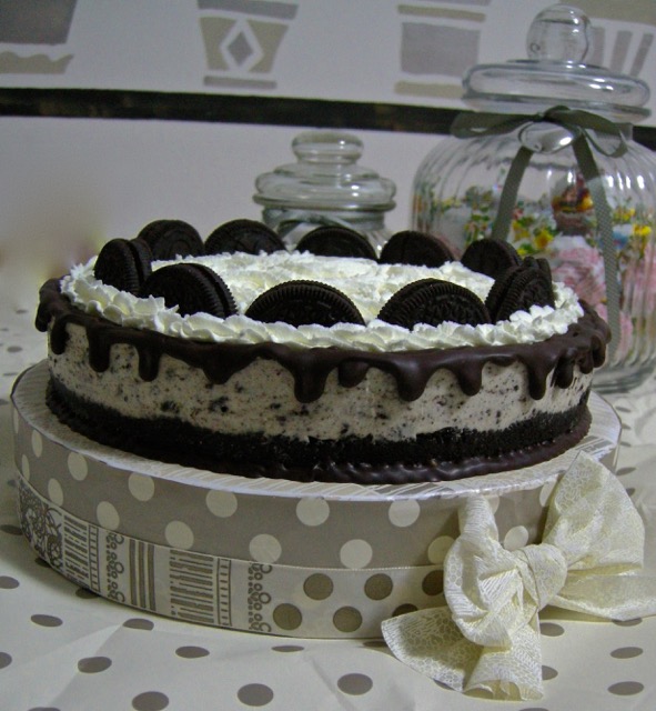 Oreo birthday cheesecake