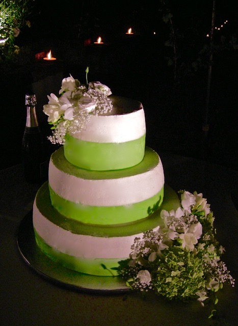 Wedding cake: "Green & Love"